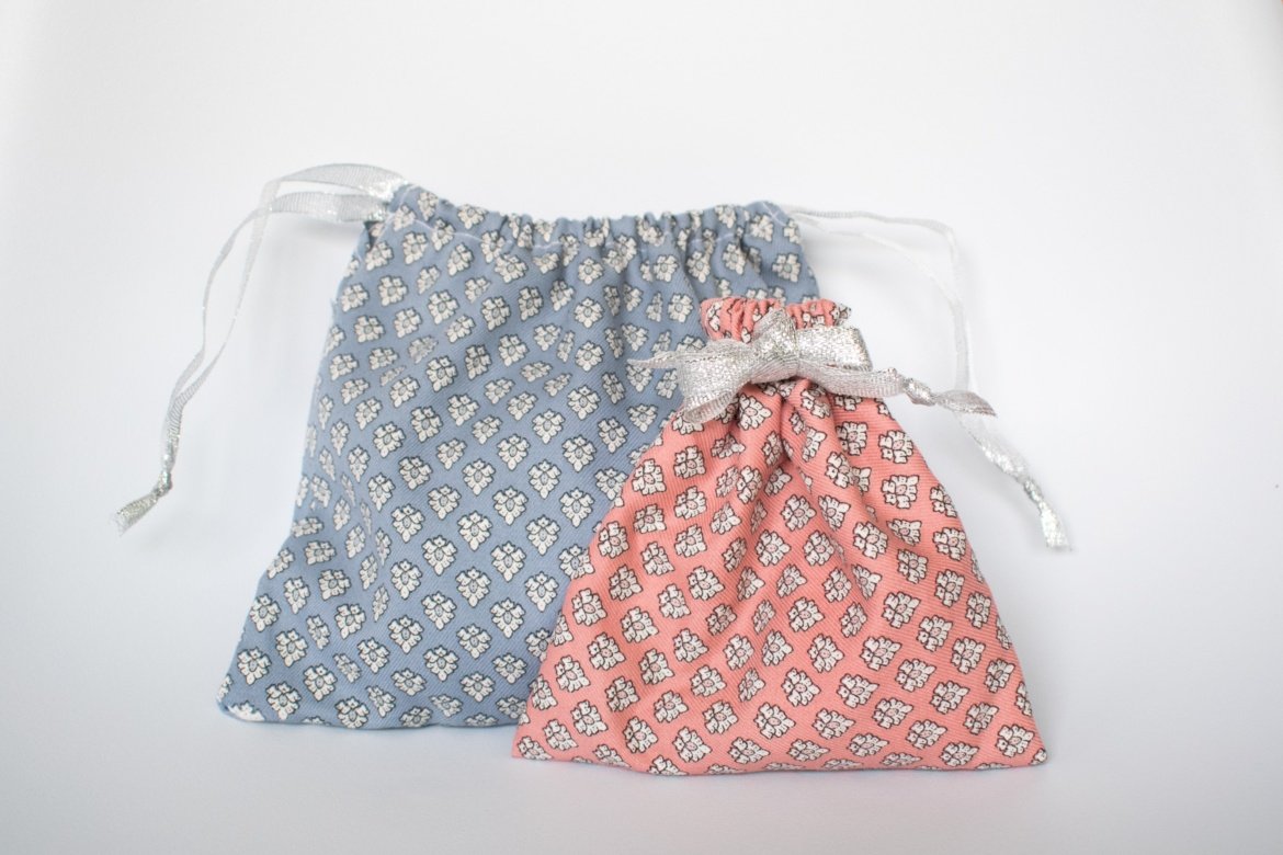 CÓMO HACER UN NECESER EN 15 MINUTOS MUY FÁCIL. DIY