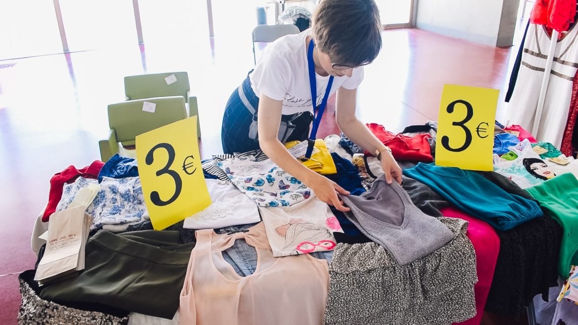 Cómo vender ropa usada