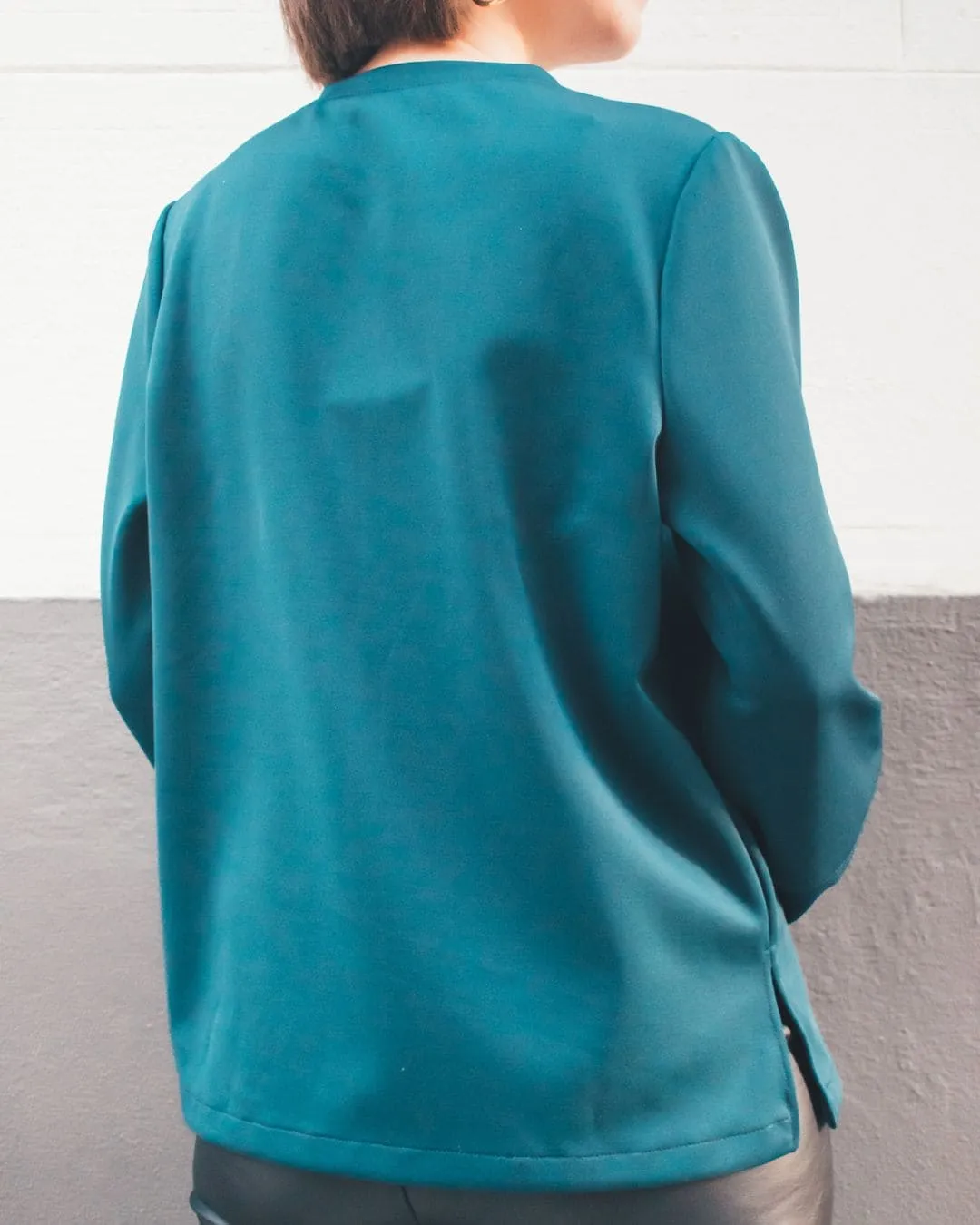 4 - Circe women’s crewneck sweatshirt pdf Circe women’s crewneck sweatshirt pdf